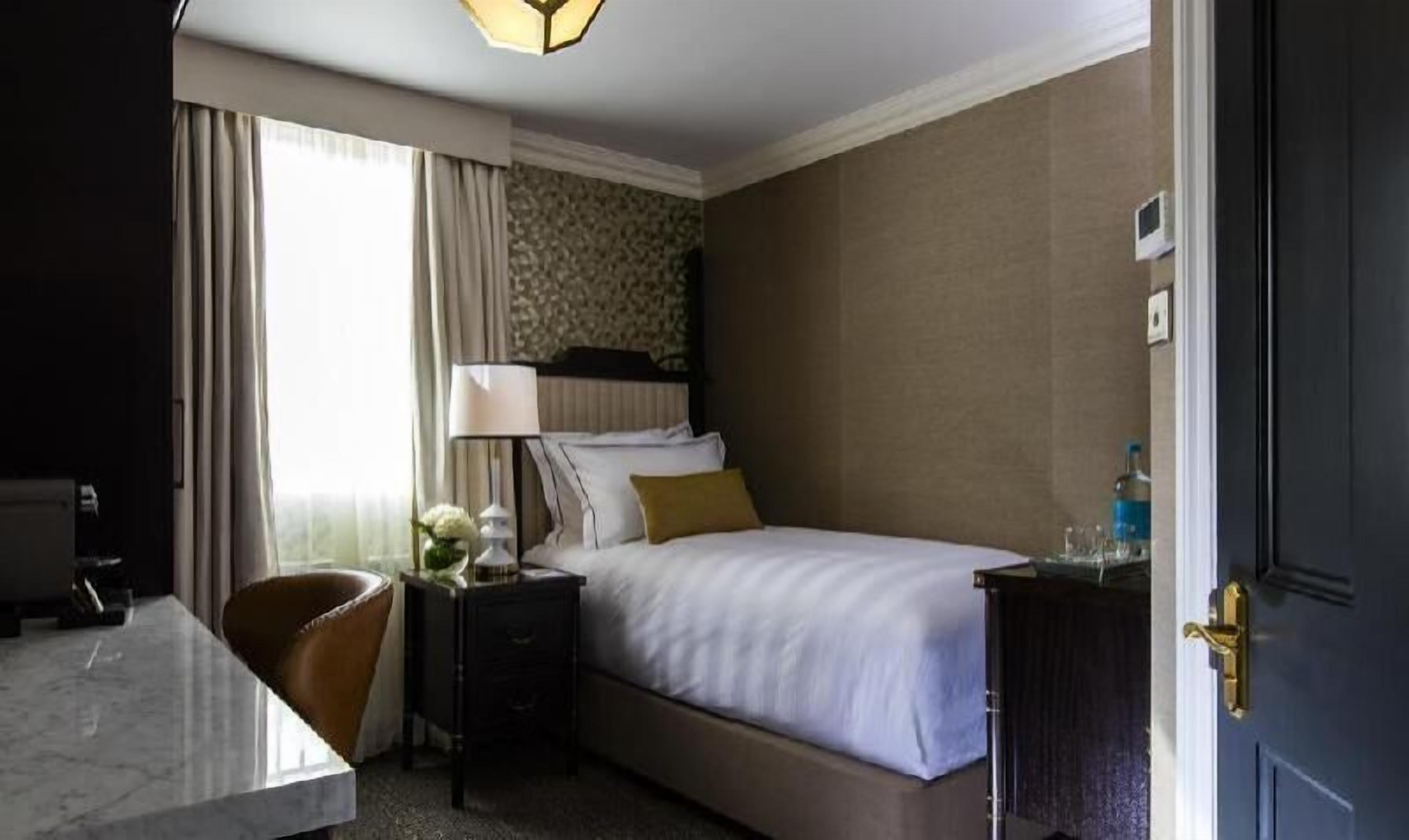 Premium bedding, in-room safe, individually furnished, desk