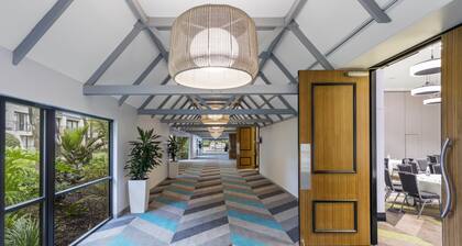Holiday Inn Auckland Airport by IHG