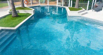 Holiday Inn Auckland Airport by IHG