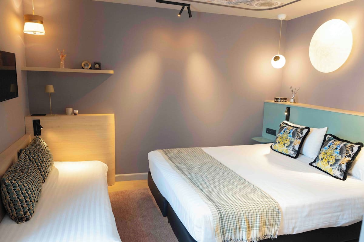 Premium bedding, Tempur-Pedic beds, in-room safe, individually decorated