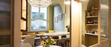 Buffet déjeuner (20 EUR par personne)
