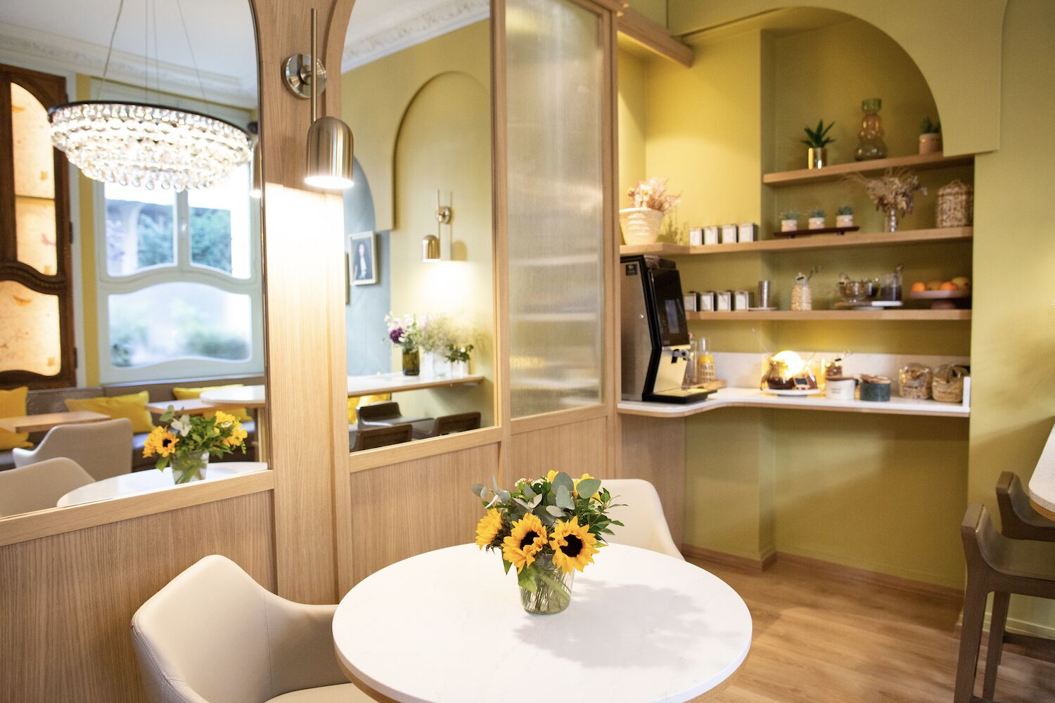 daily buffet breakfast (eur 20 per person)