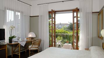 1 ๊ฐ์ ์นจ์ค, ์ ์๊ทน์ฑ ์นจ๊ตฌ, ์ค๋ฆฌ/๊ฑฐ์ํธ ์ด๋ถ, ๋ฏธ๋๋ฐ