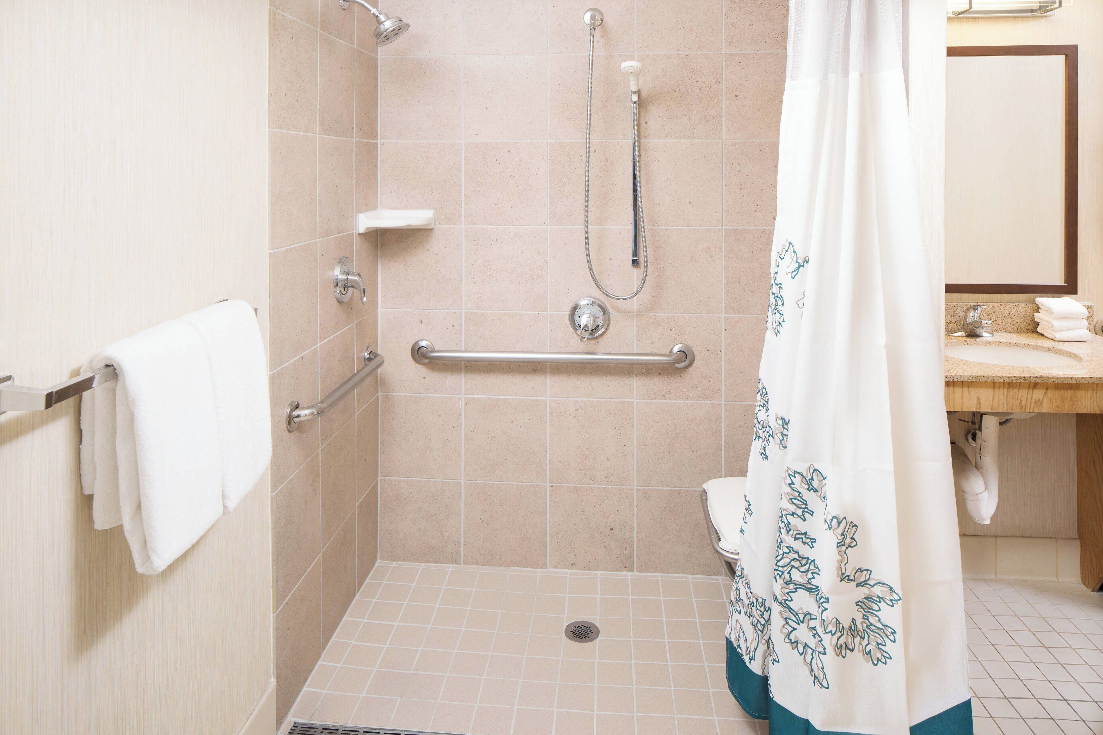 studio, 1 queen bed with sofa bed | bathroom | combined shower/bathtub, designer toiletries, hair dryer, towels