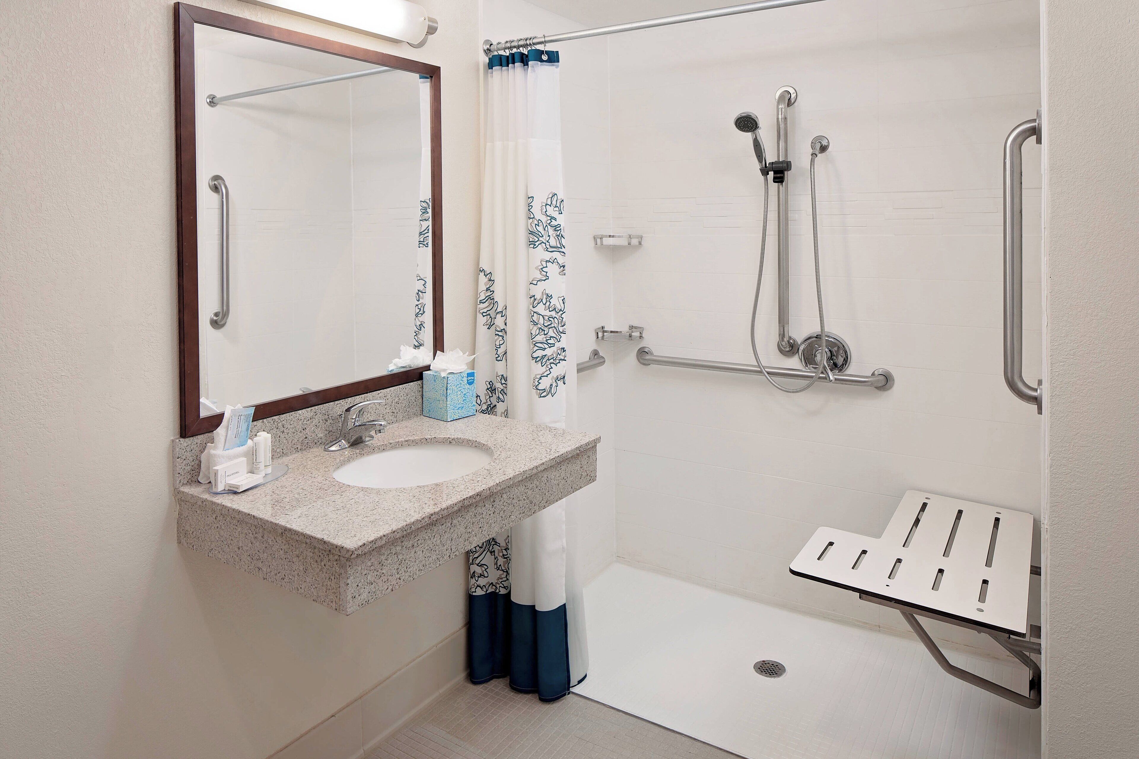 studio, 1 queen bed with sofa bed | bathroom | combined shower/bathtub, designer toiletries, hair dryer, towels