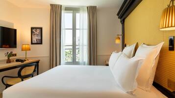Dobbelt- eller tomannsrom – superior | Sengetøy av topp kvalitet, minibar, safe på rommet og skrivebord