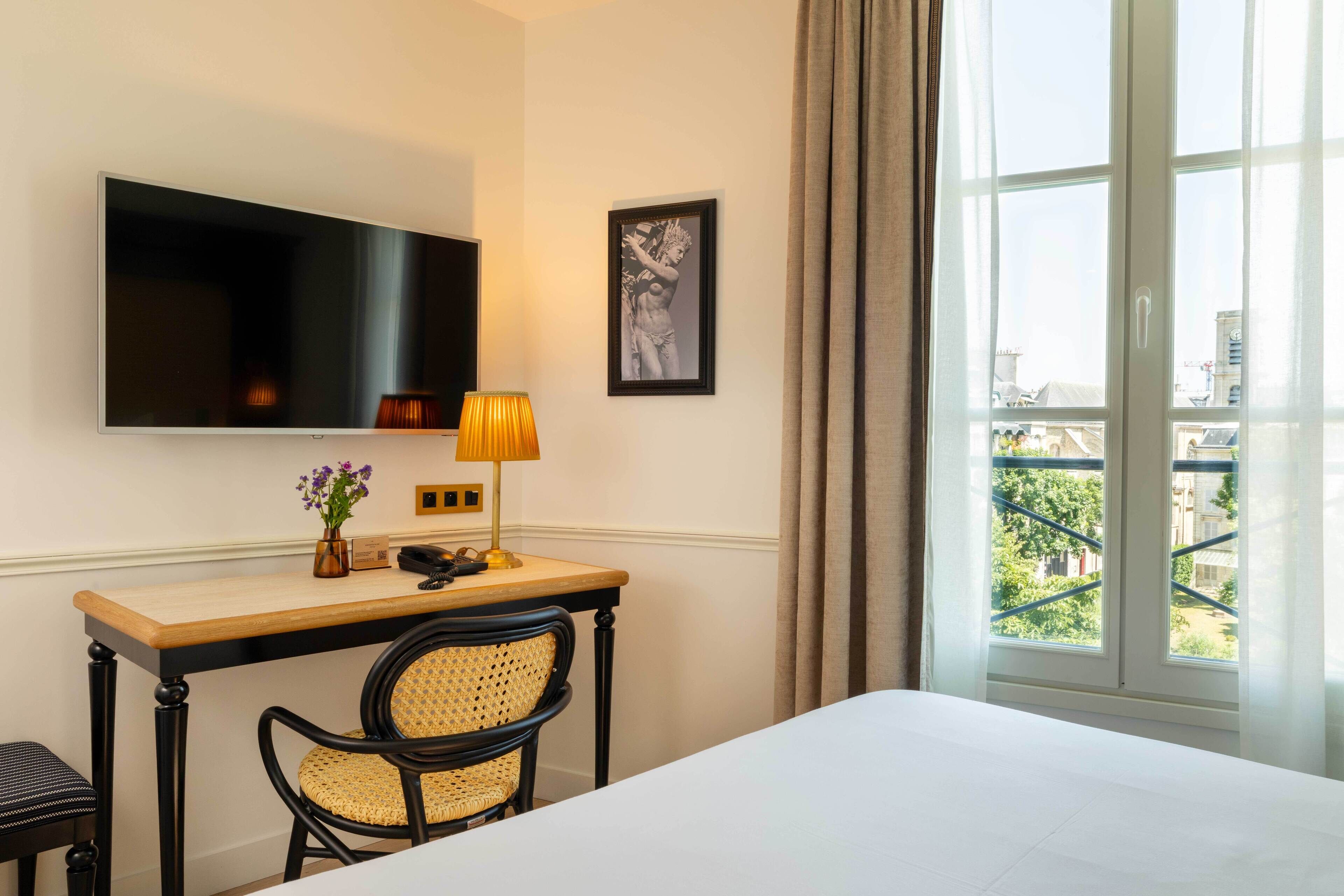 superior double or twin room | 1 bedroom, premium bedding, minibar, in-room safe