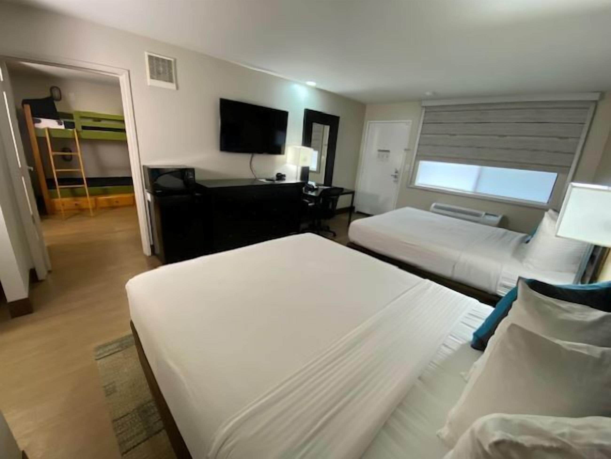 family suite, 2 bedrooms, non smoking, 2 bathrooms | 1 bedroom, pillow-top beds, desk, laptop workspace