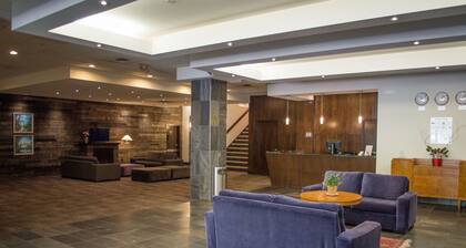 Sea to Sky Hotel & Conference Centre