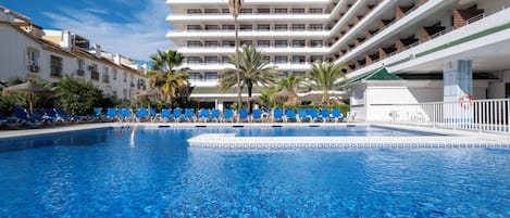 Indoor pool, outdoor pool, pool umbrellas, sun loungers