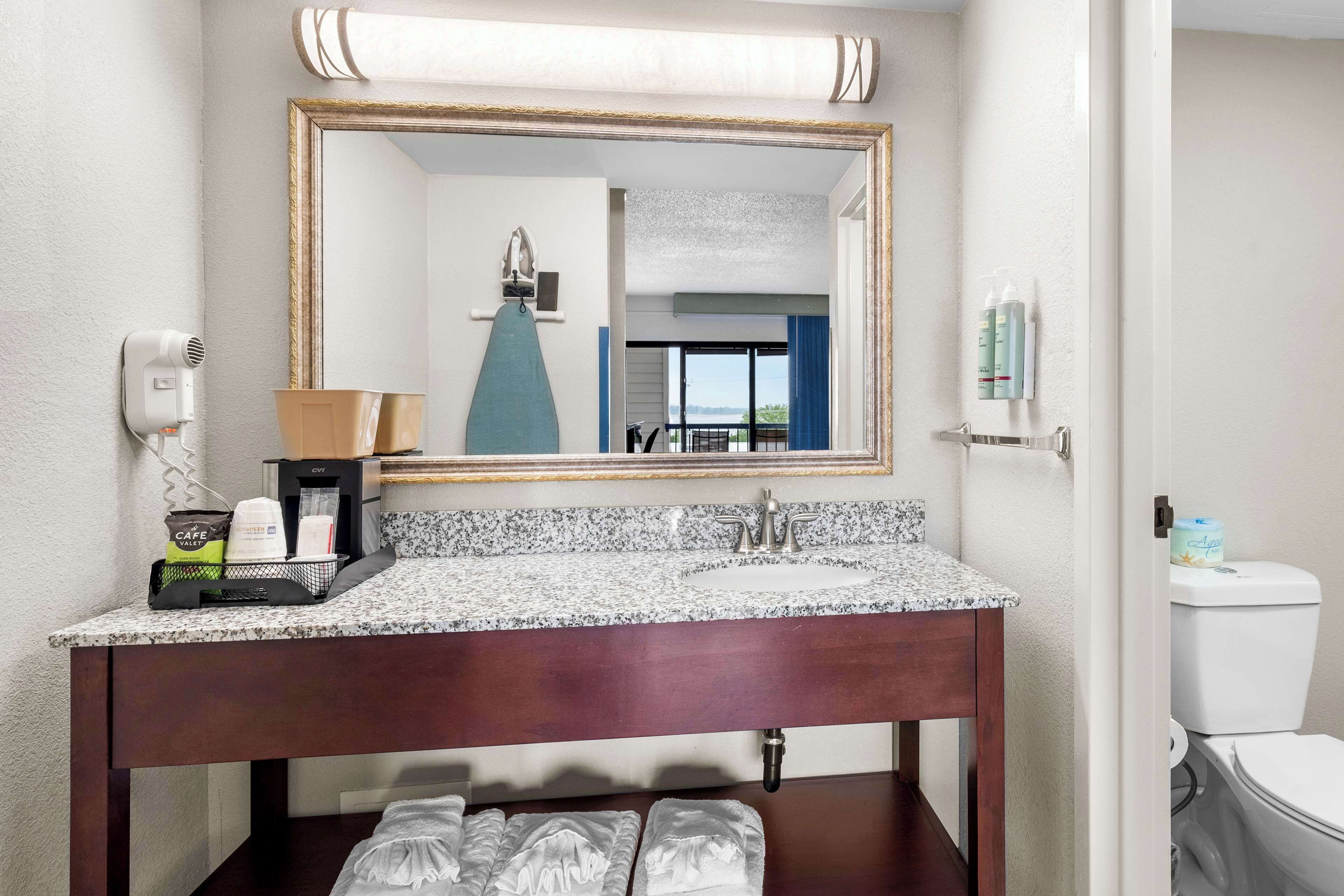 In-room safe, individually decorated, individually furnished, desk