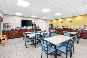 Free daily full breakfast 
