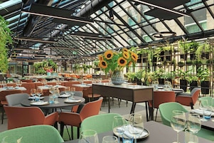 Daily buffet breakfast for a fee