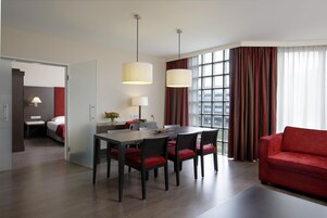 Premium bedding, minibar, in-room safe, desk