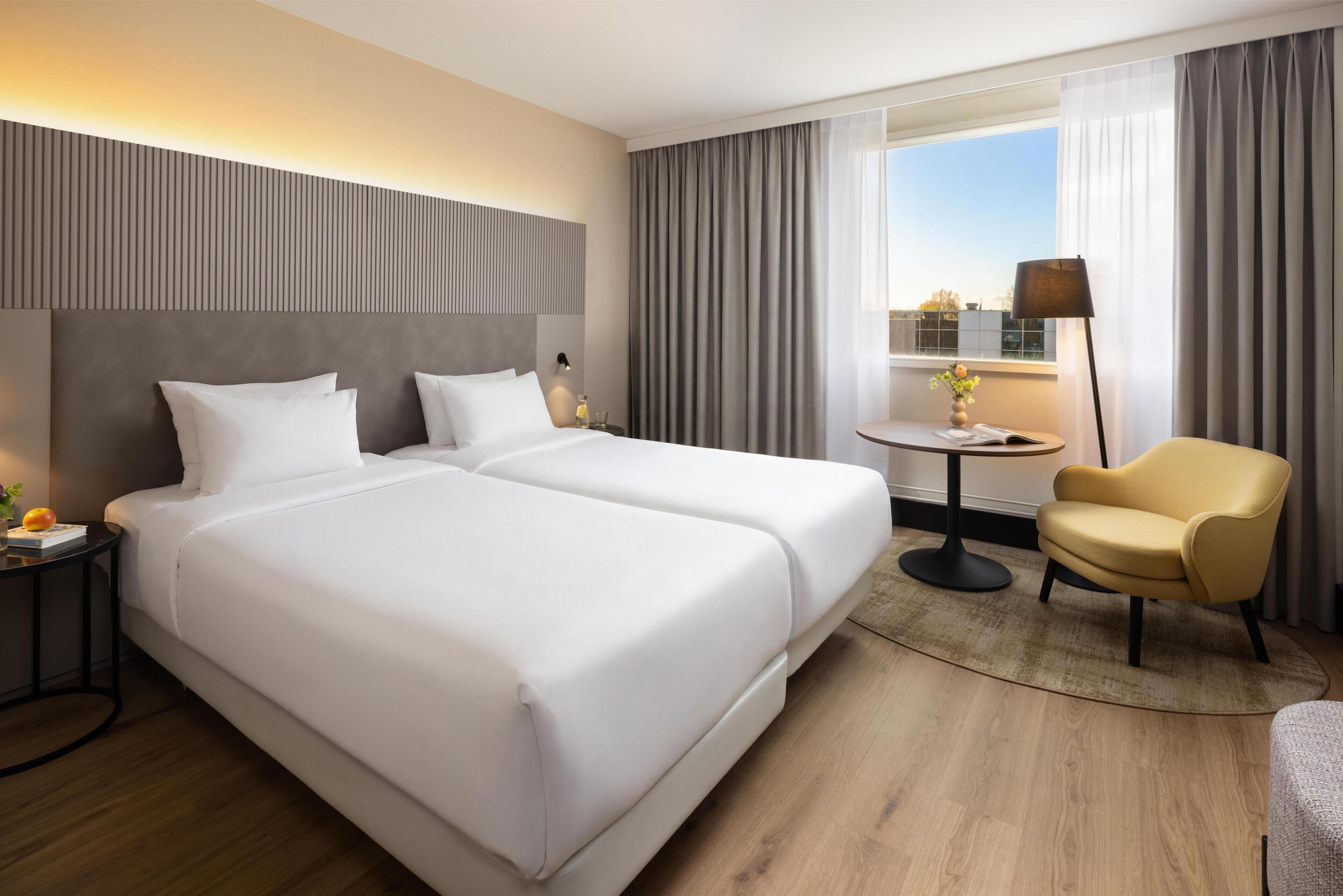 Ropa de cama de alta calidad y minibar 