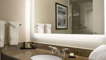 Combined shower/tub, free toiletries, hair dryer, bathrobes