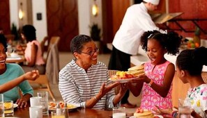 Free daily cooked-to-order breakfast - Embassy Suites by Hilton Cleveland Beachwood (Beachwood)