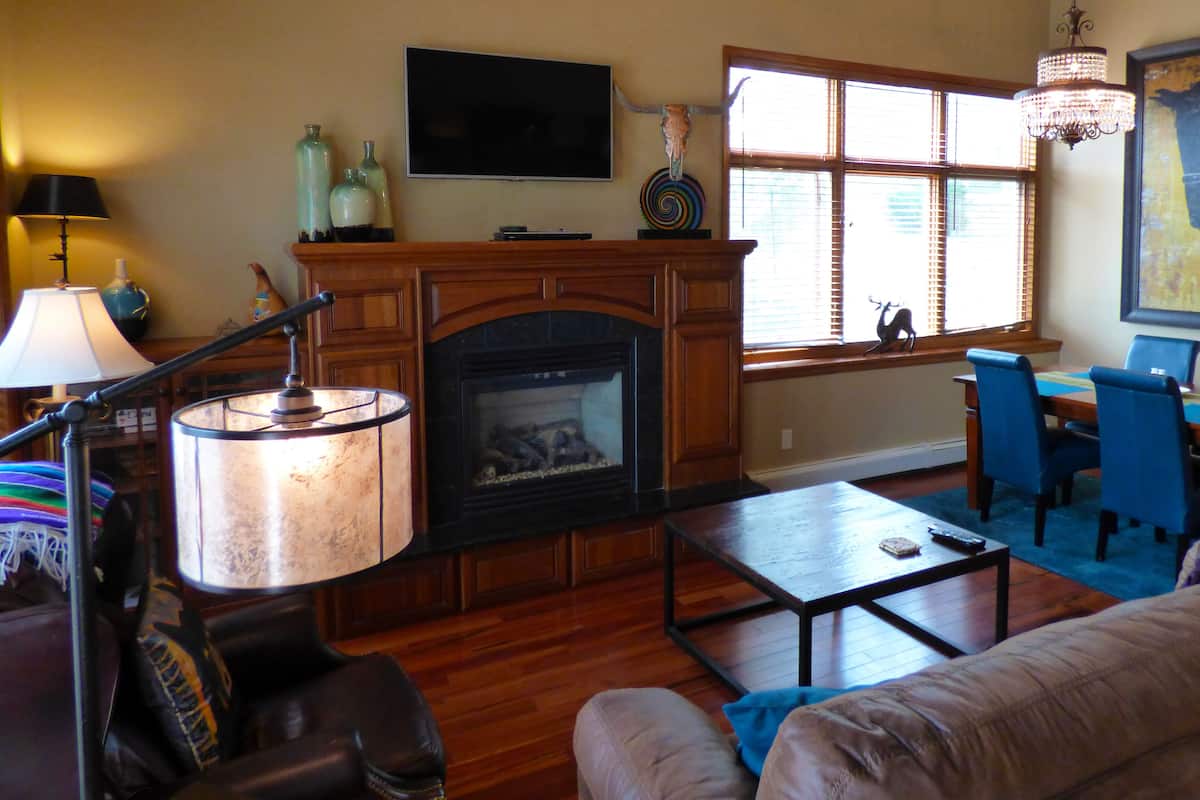 1 Bedroom Residence 341 | Living area