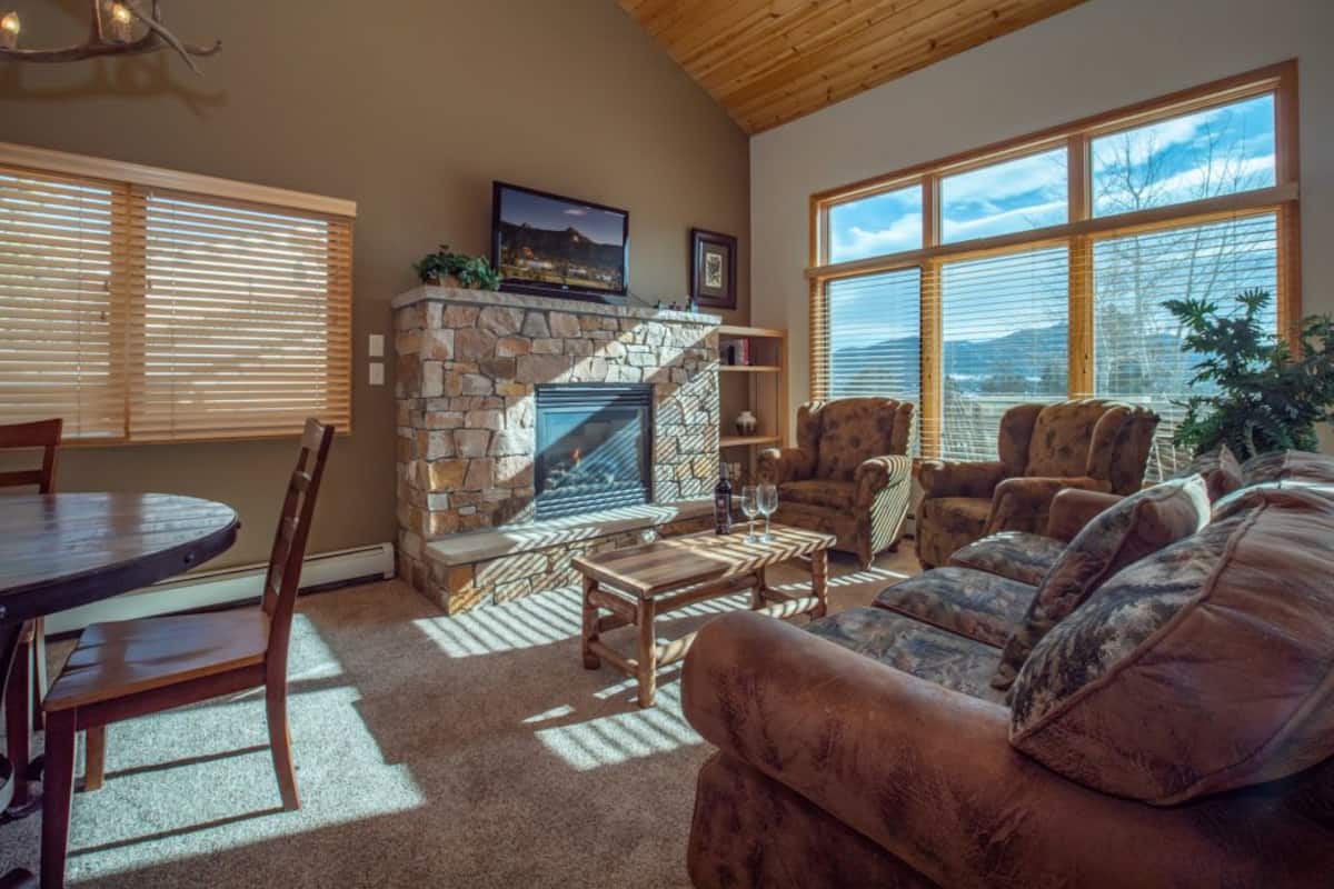 1 Bedroom Residence 329 | Living area