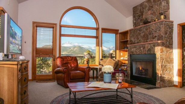 Residence 316 | Living room - The Stanley (Estes Park)
