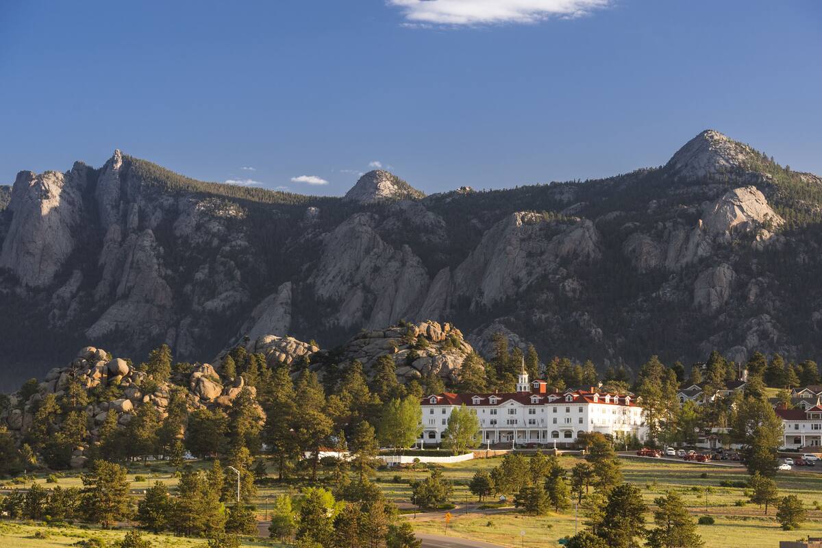 2 bedrooms, in-room safe, iron/ironing board, free WiFi