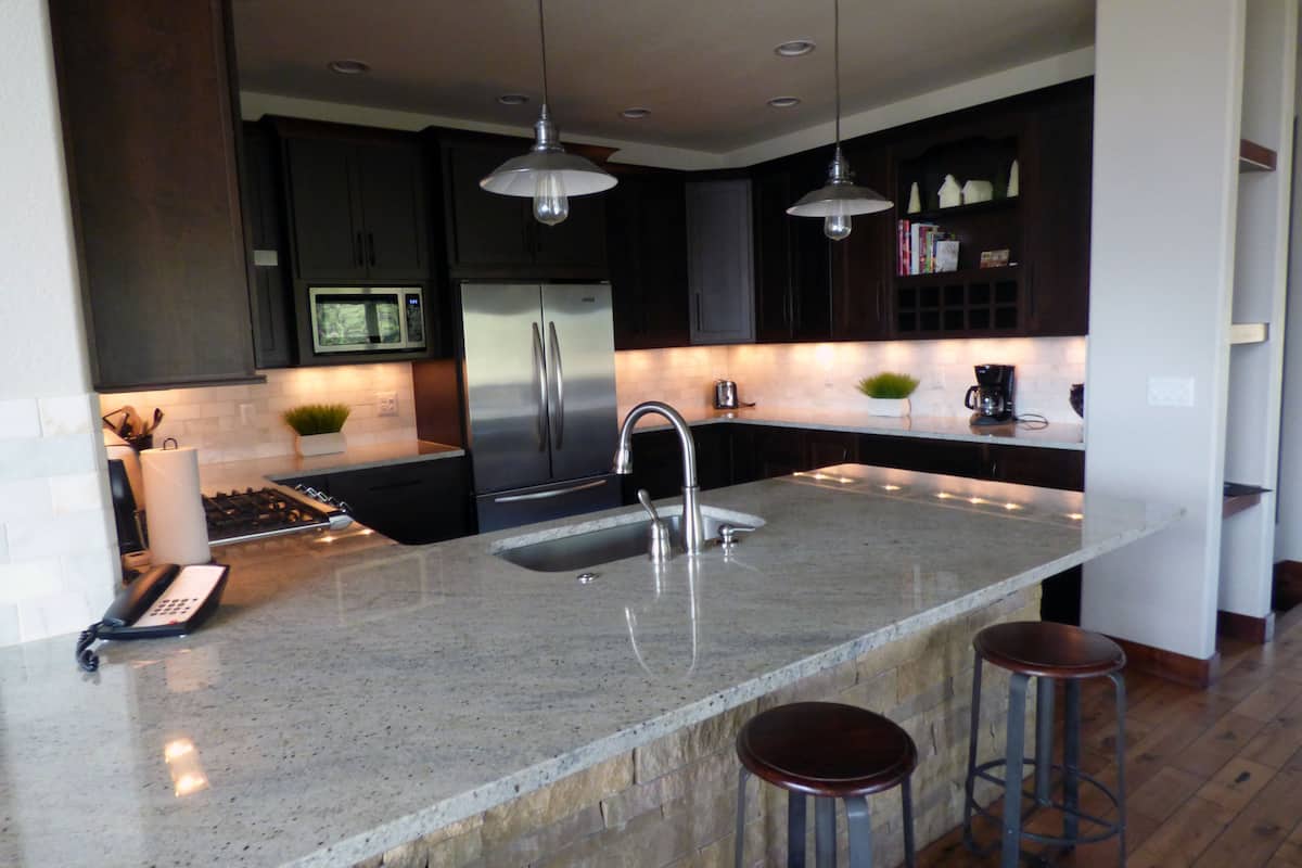 3 Bedroom Residence 404 | Private kitchen