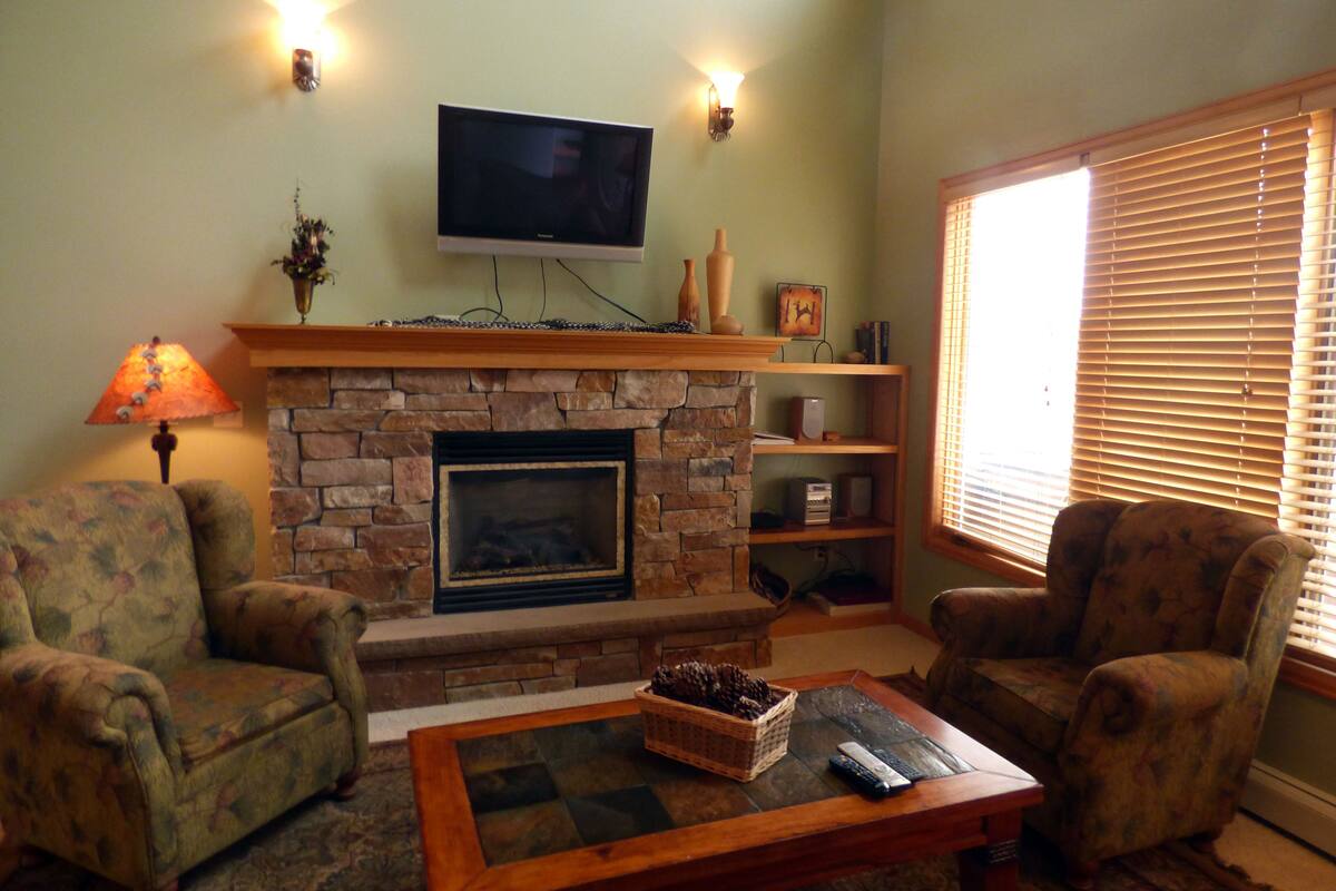 2 Bedroom Residence 347 | Living area