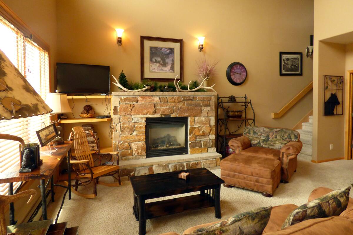 2 Bedroom Residence 303 | Living area