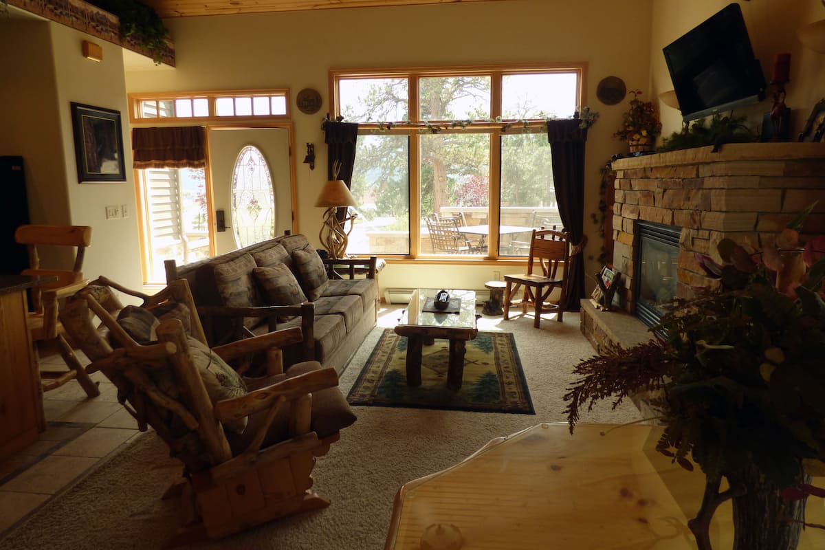 1 Bedroom Residence 311 | Living area