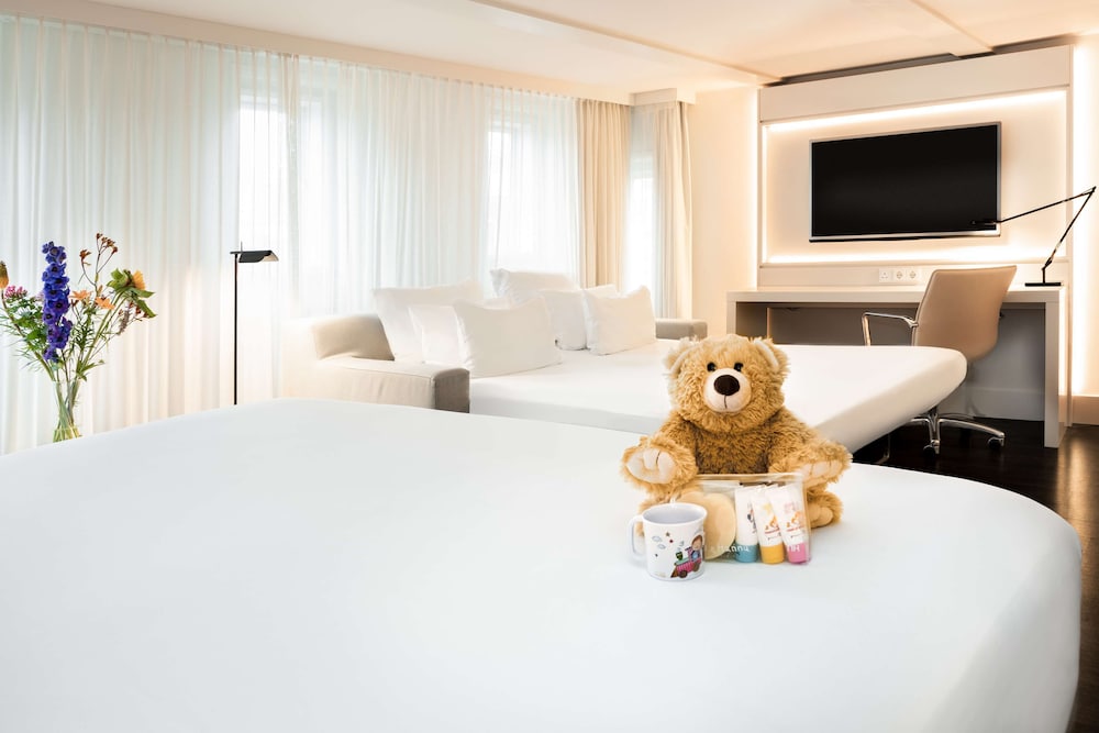 Photo 8 of NH Collection Amsterdam Barbizon Palace in Amsterdam, Nederland