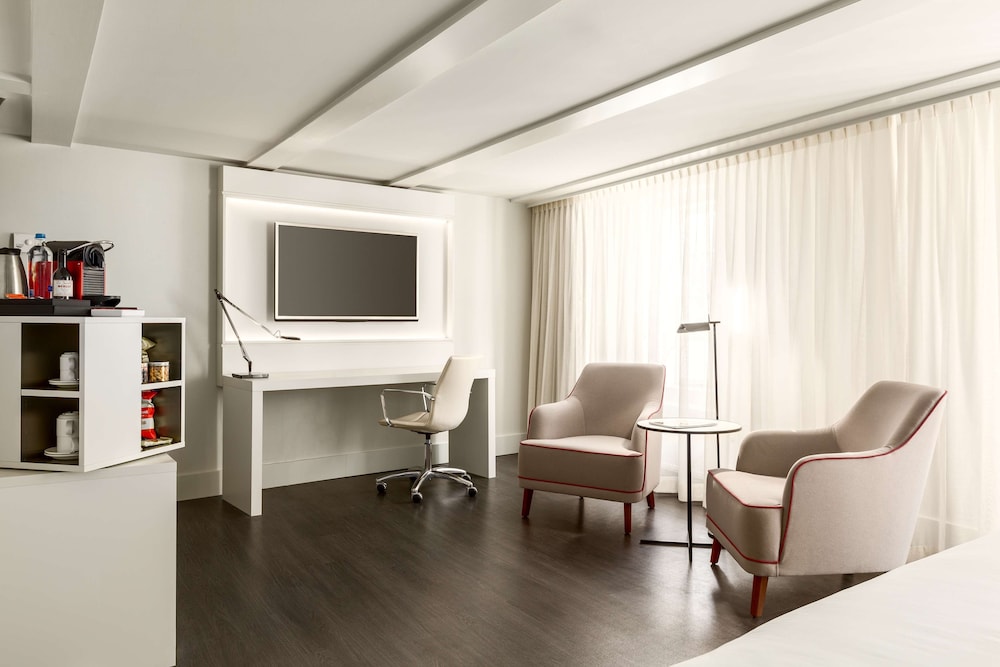 Photo 7 of NH Collection Amsterdam Barbizon Palace in Amsterdam, Nederland
