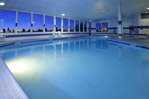 Piscine intérieure