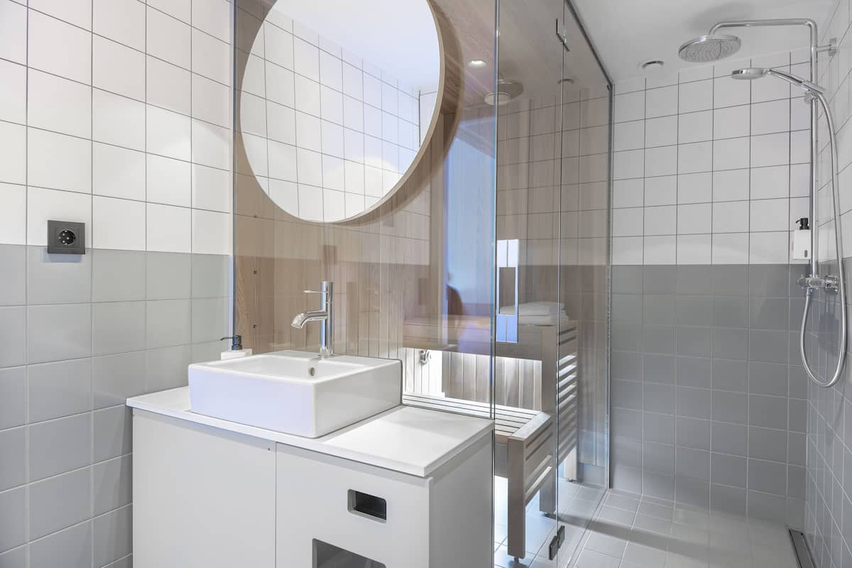 superior double room, sauna | bathroom | eco-friendly toiletries, hair dryer, heated floors, towels