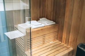 Kahden hengen superior-huone, sauna | Kylpyhuone | Ympäristöystävälliset hygieniatuotteet, hiustenkuivaaja
