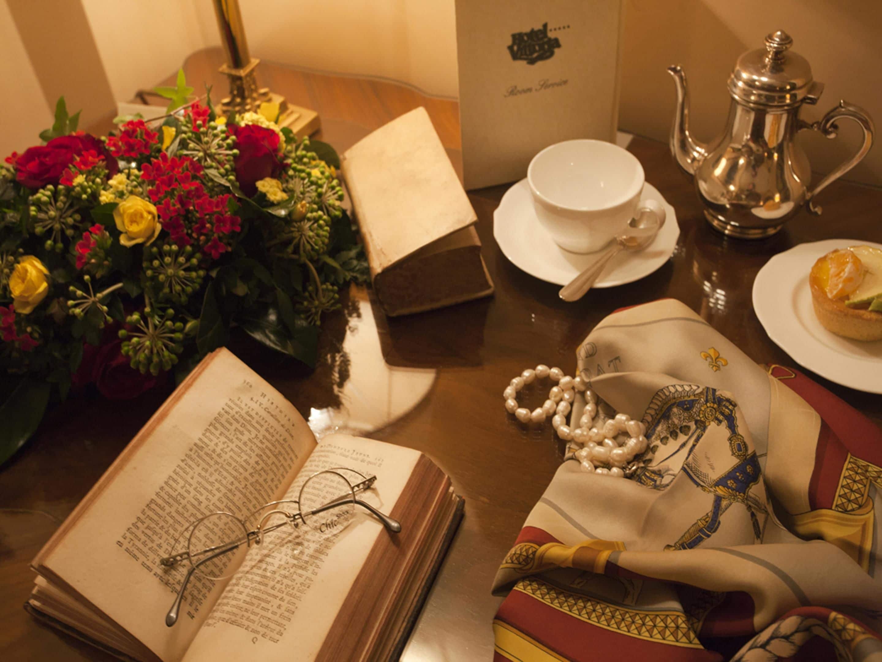 double room single use | bathroom | combined shower/bathtub, jetted bath, designer toiletries, hair dryer