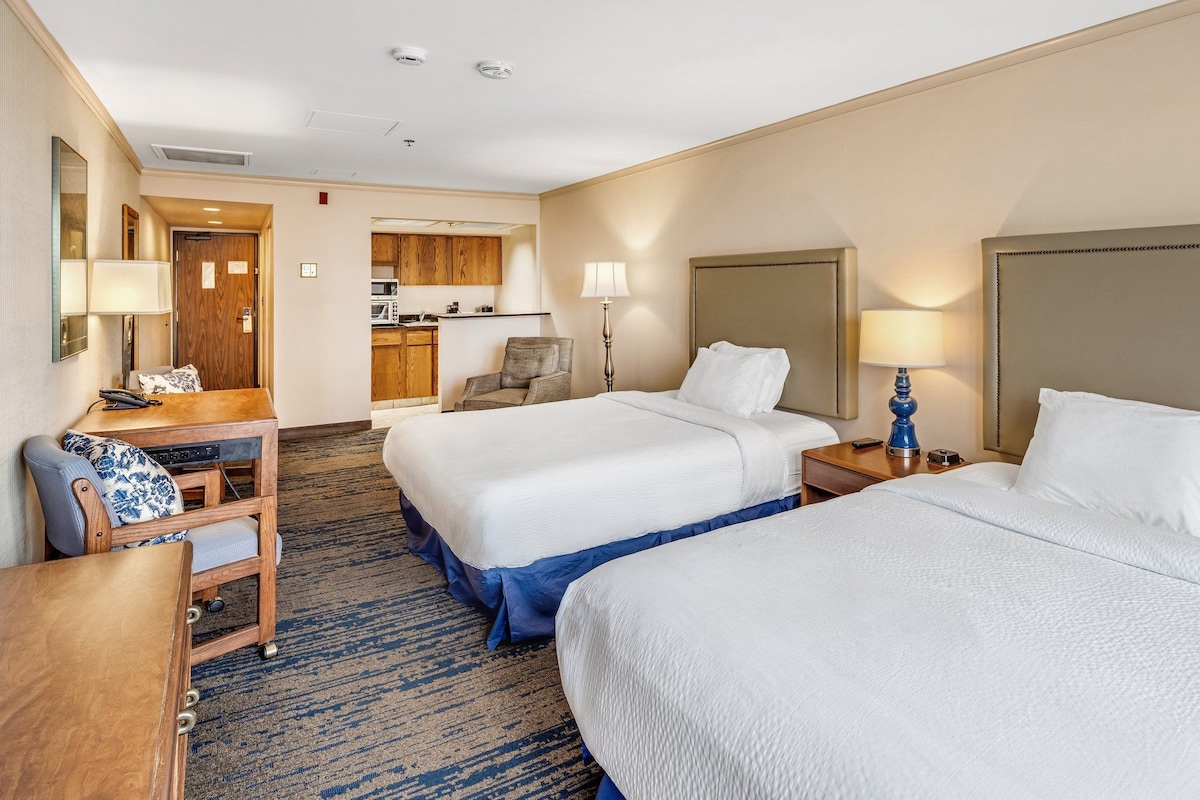 Premium bedding, pillowtop beds, in-room safe, desk