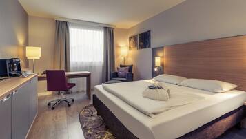 Privilege, Superior Double Room, 1 Double Bed | Hypo-allergenic bedding, in-room safe, desk, laptop workspace