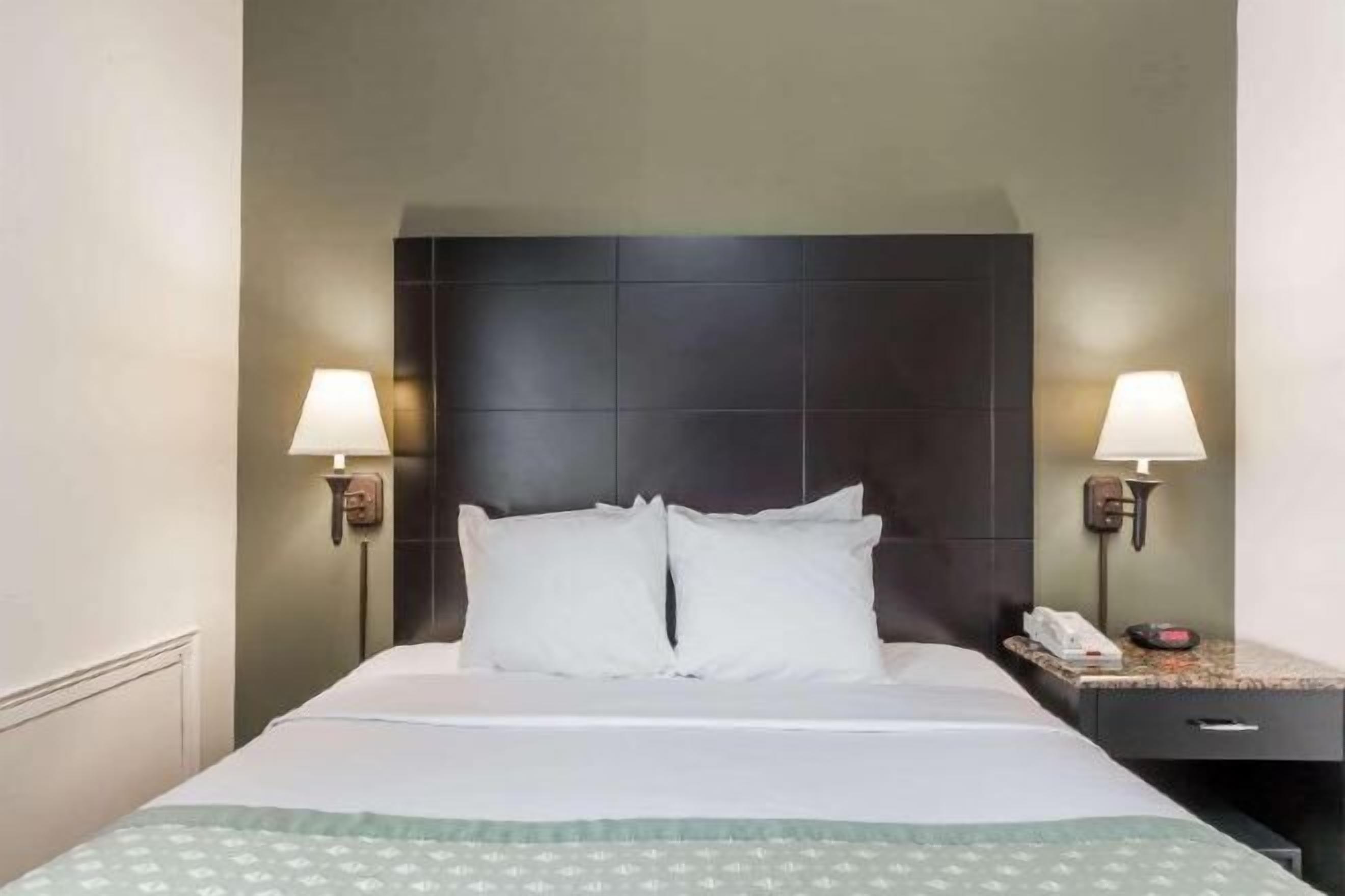 Desk, laptop workspace, soundproofing, iron/ironing board