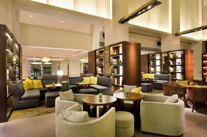 2 barer/lounger, lobbylounge og cocktailbar