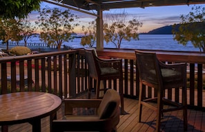 2 restaurants, breakfast, lunch, dinner served; international cuisine