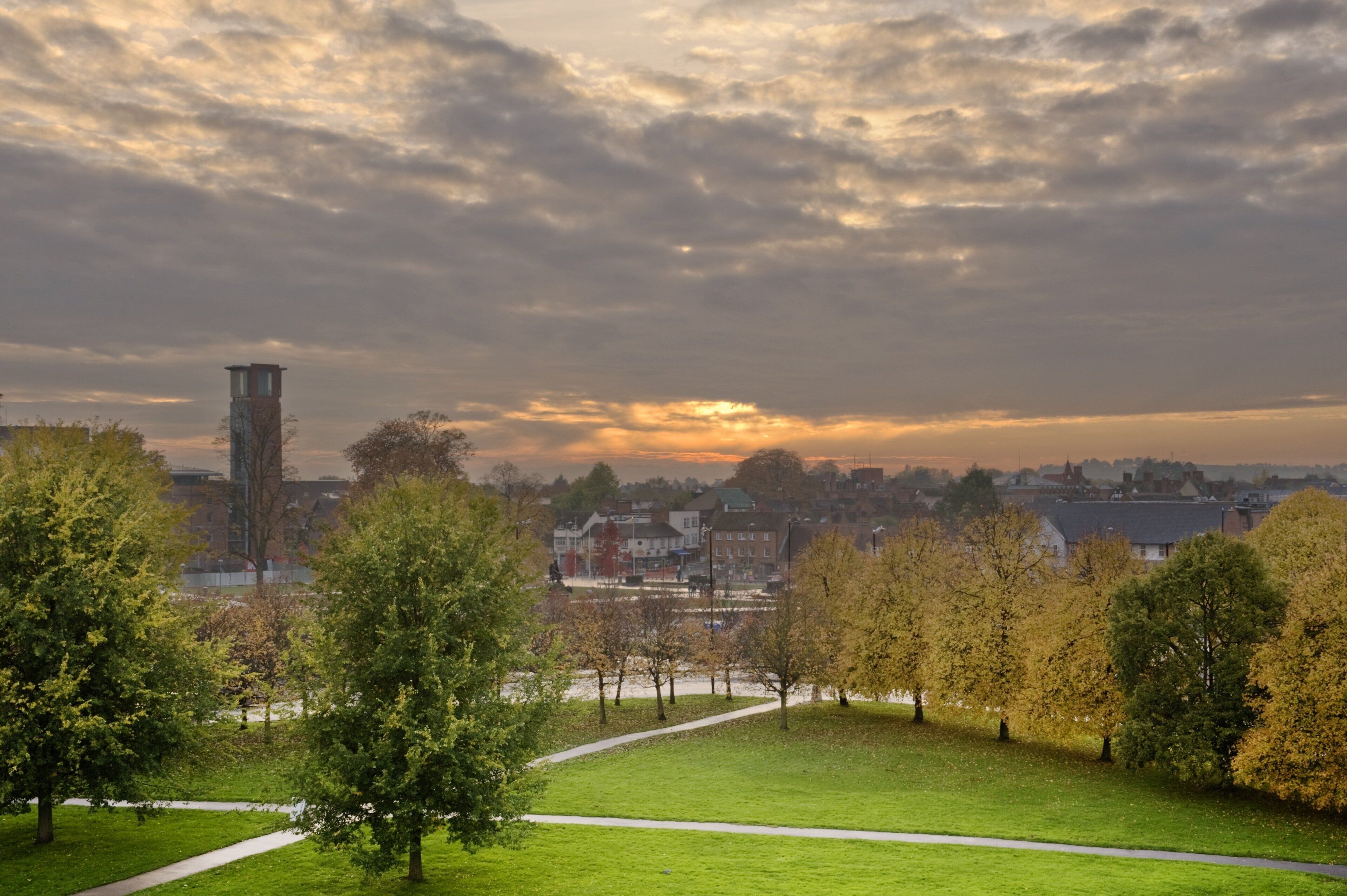 premium room, 1 king bed, club lounge access (super king, stratford view) | 1 bedroom, egyptian cotton sheets, premium bedding, minibar