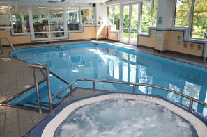 Indoor pool - Crowne Plaza Stratford Upon Avon by IHG (Stratford-upon-Avon)