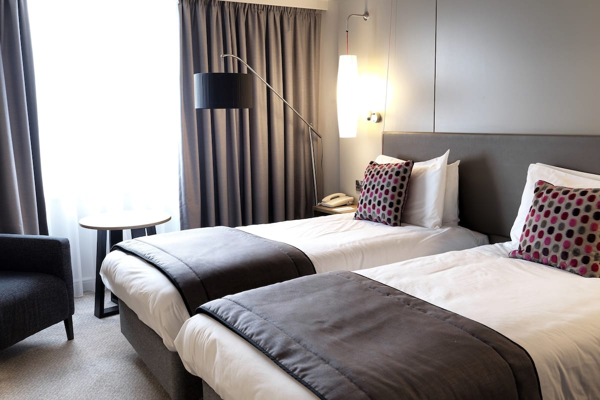 standard room, 2 single beds | 1 bedroom, egyptian cotton sheets, premium bedding, minibar