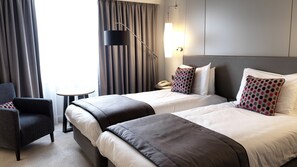 Standard Room, 2 Single Beds | Egyptian cotton sheets, premium bedding, minibar, in-room safe