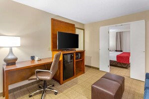 Business Room, 1 King Bed with Sofa bed - Comfort Suites Oakbrook Terrace near Oakbrook Center (Villa Park)