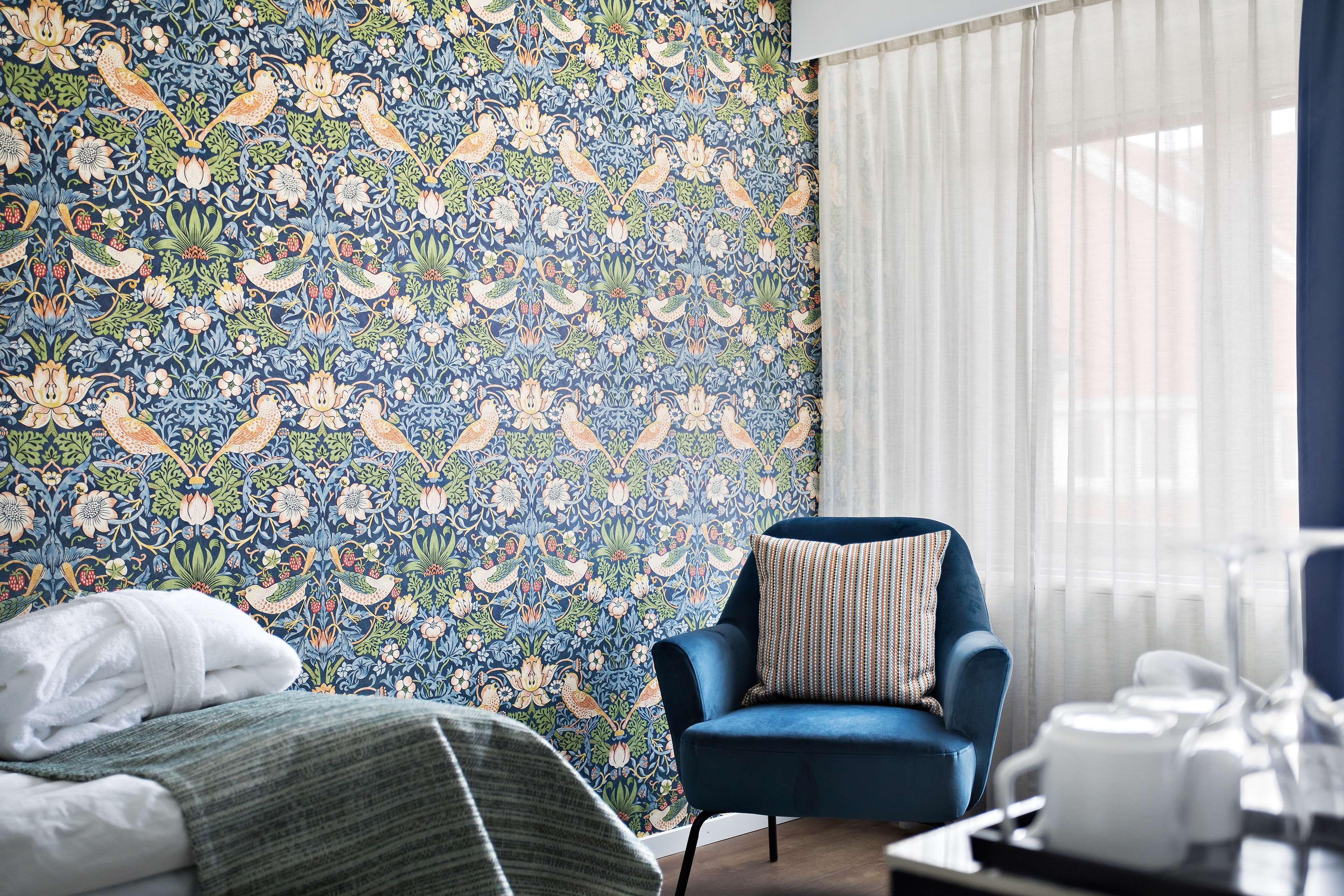 1 Schlafzimmer, Zimmersafe, Schreibtisch, laptopgeeigneter Arbeitsplatz