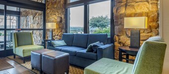 Comfort Inn & Suites near Danville Mall