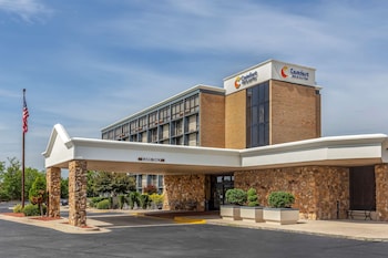 Comfort Inn & Suites near Danville Mall