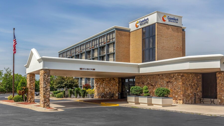 Comfort Inn & Suites near Danville Mall