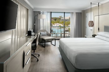 3 outdoor pools, open 8:00 AM to 10:00 PM, cabanas (surcharge) at Orlando World Center Marriott
